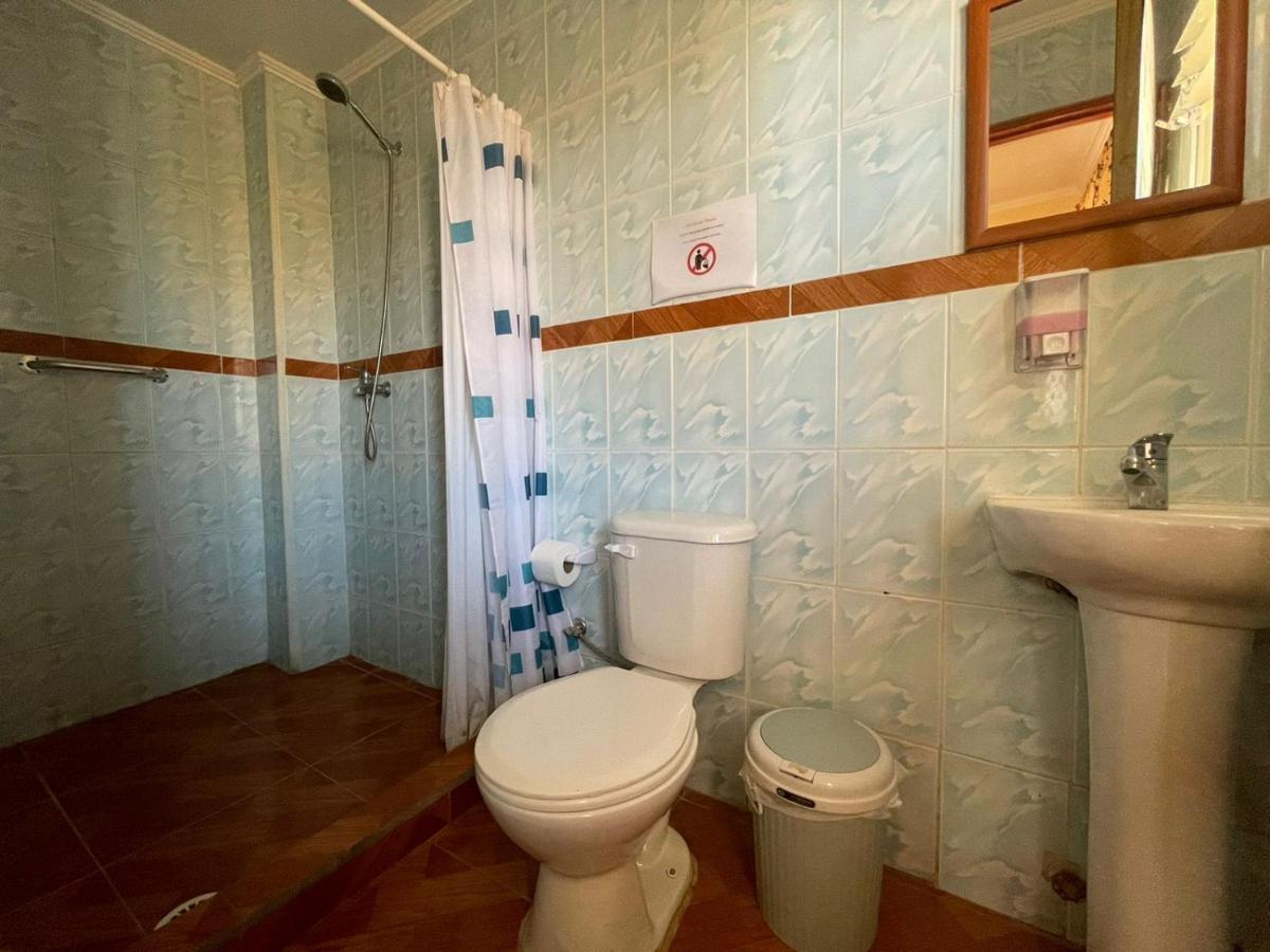 Hostal El Amigo Lucho Сан Педро де Атакама Екстериор снимка