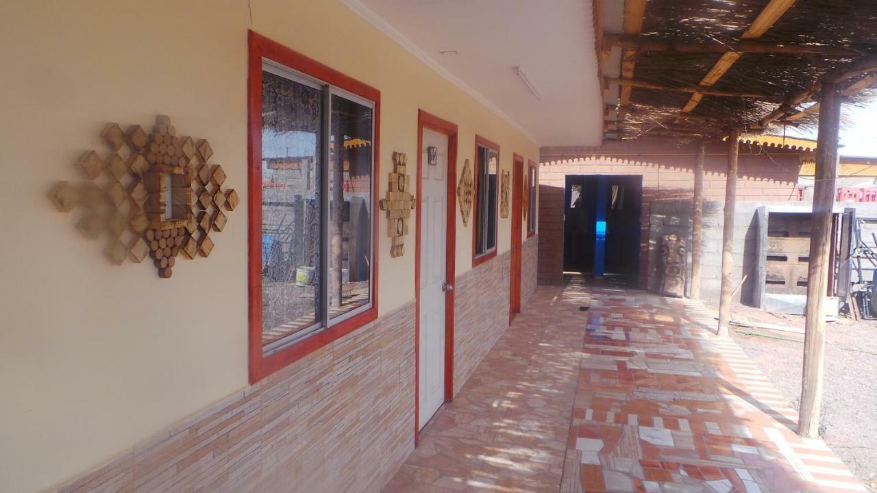 Hostal El Amigo Lucho Сан Педро де Атакама Екстериор снимка