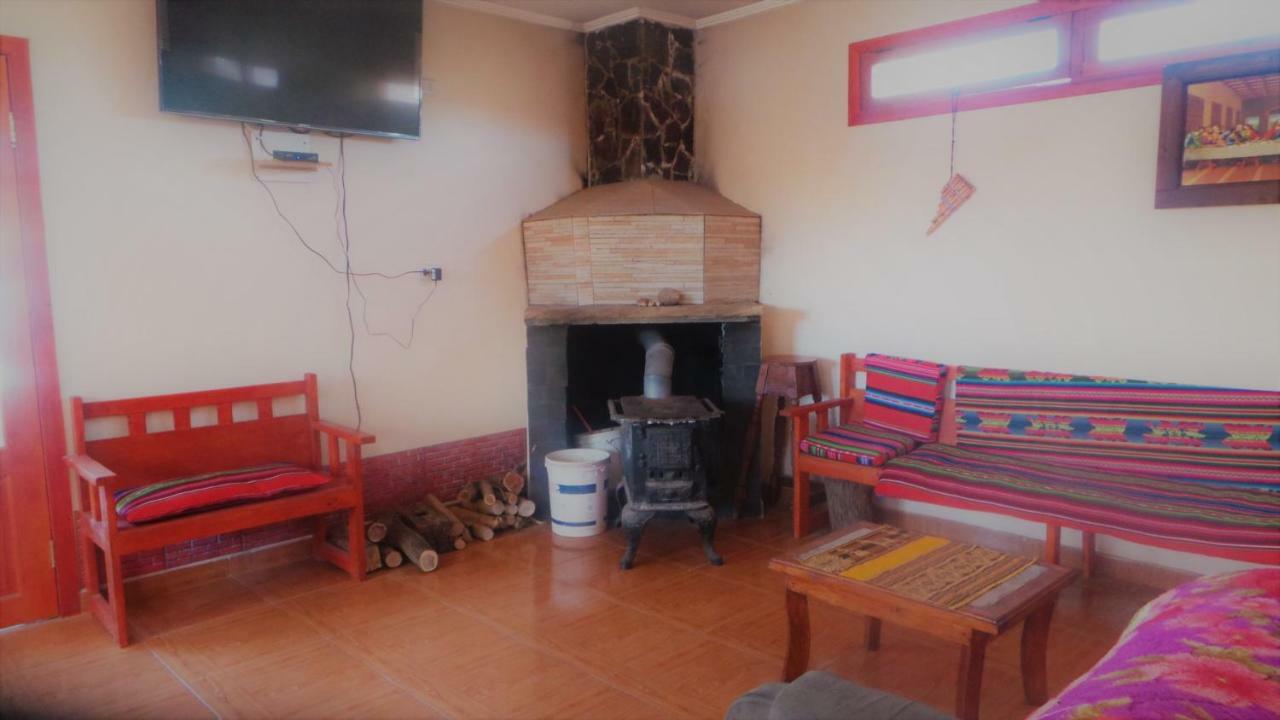 Hostal El Amigo Lucho Сан Педро де Атакама Екстериор снимка